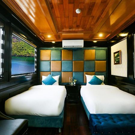Hotel Cat Ba Ocean Cruise Ha Long Esterno foto