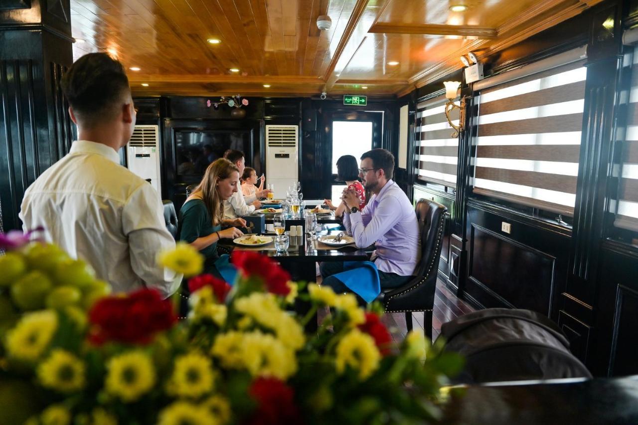 Hotel Cat Ba Ocean Cruise Ha Long Esterno foto